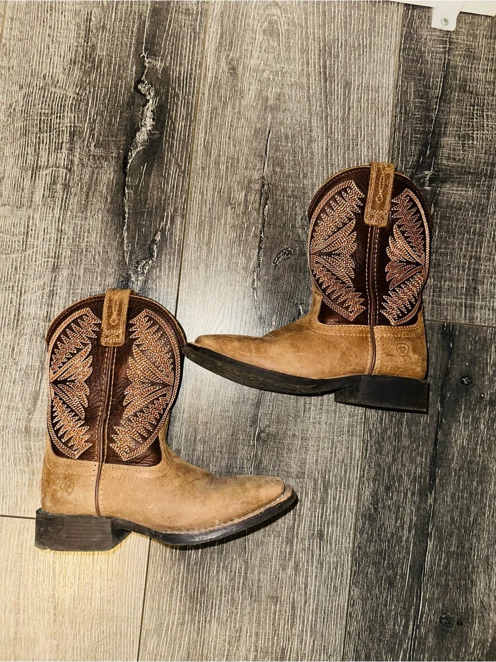 Ariat pre owned